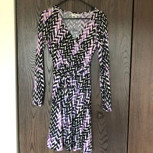 DONATED Patterned faux wrap dress S